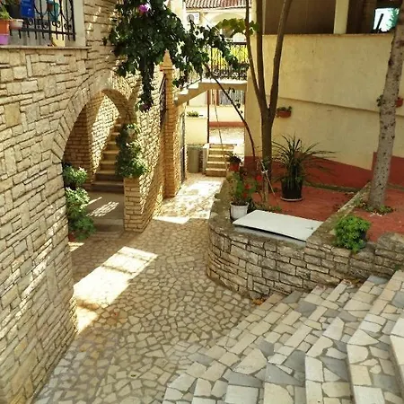 Apartamento House 633-3 633-4 *