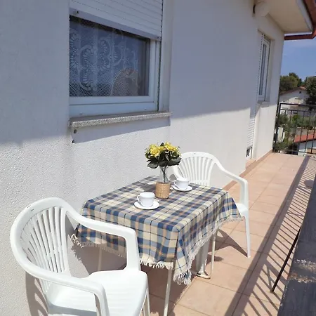 Daire House 633-3 633-4 *