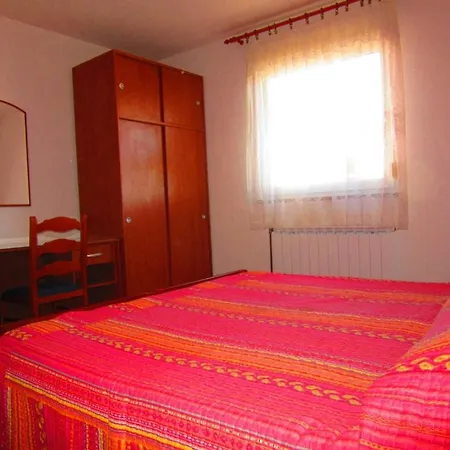 House 633-3 633-4 * Пула
