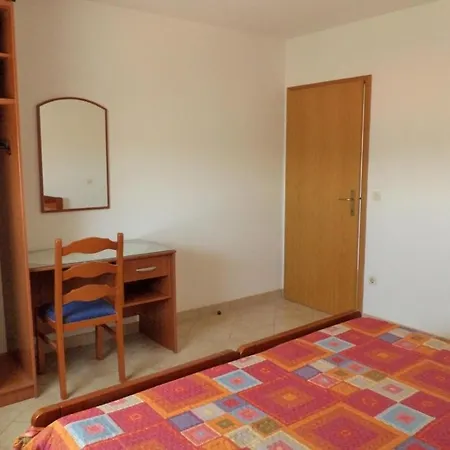 Apartment House 633-3 633-4 Pula
