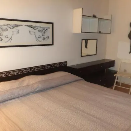 Apartment House 633-3 633-4