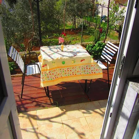House 633-3 633-4 * Пула